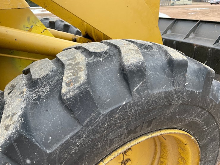 2002-caterpillar-914g-image-21