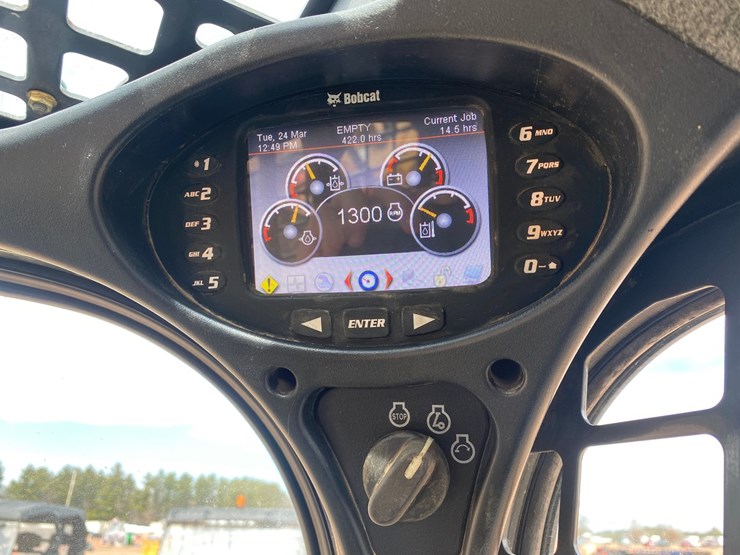 2014-bobcat-s590-image-32