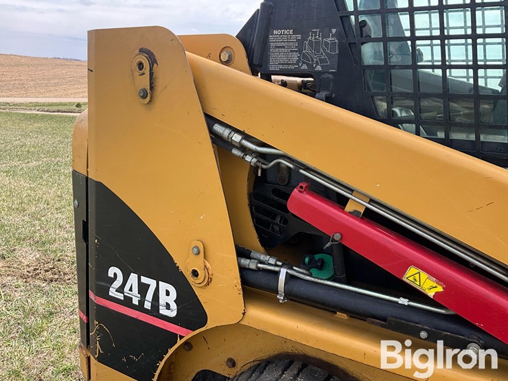 2005-caterpillar-247b-image-19