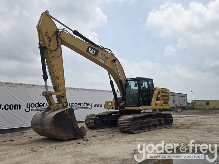 2019-caterpillar-330-image-1