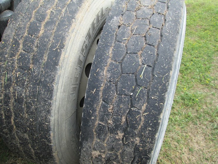 2016-freightliner-cascadia-113-image-16