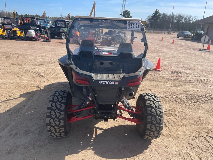 #1597-•-2015-arctic-cat-wildcat-sport-limited-utv-(has-reg.-card)-image-7