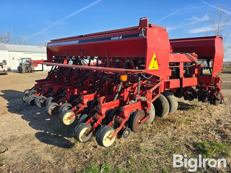 case-ih-5500-image-7