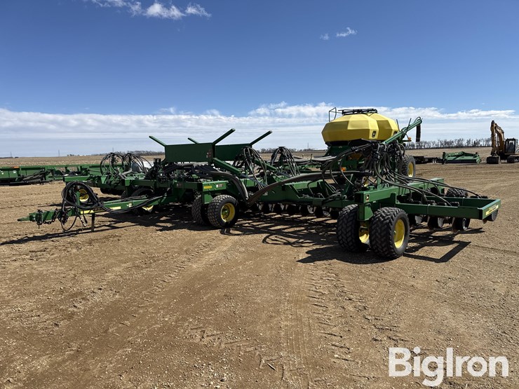 2001-john-deere-1860-image-1