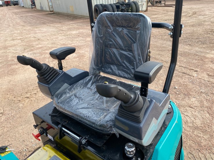 #5558-•-2026-cfg-kt12r-mini-excavator-image-12
