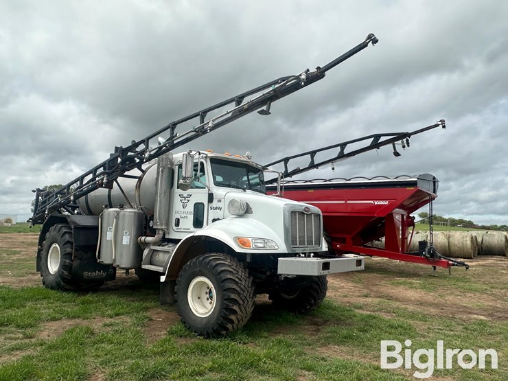 2011-peterbilt-348-image-3