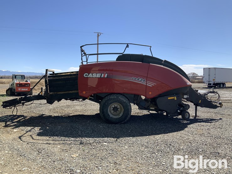 2018-case-ih-lb434-image-4