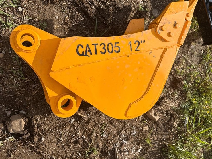 caterpillar-305-image-2