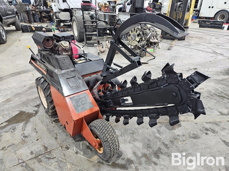 2002-ditch-witch-1820h-image-3