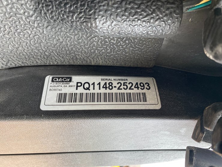 #1580-•-club-car-electric-golf-cart-with-charger-image-21