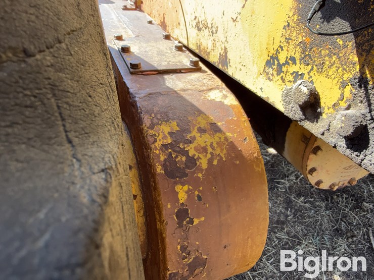 caterpillar-12-image-14