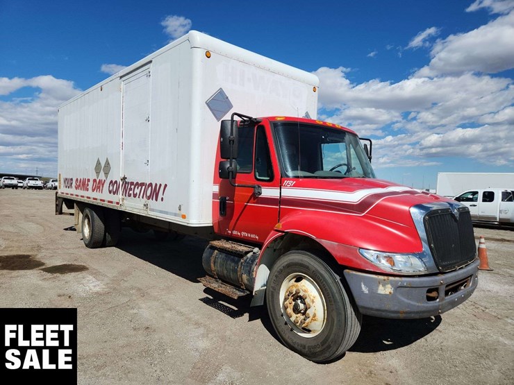 2007-international-durastar-4300-image-2