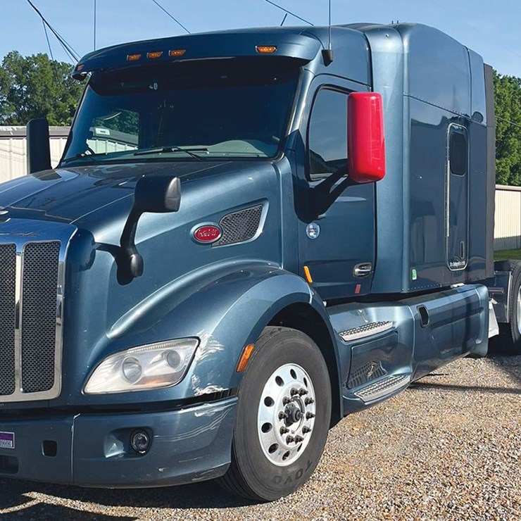 2019 PETERBILT 579