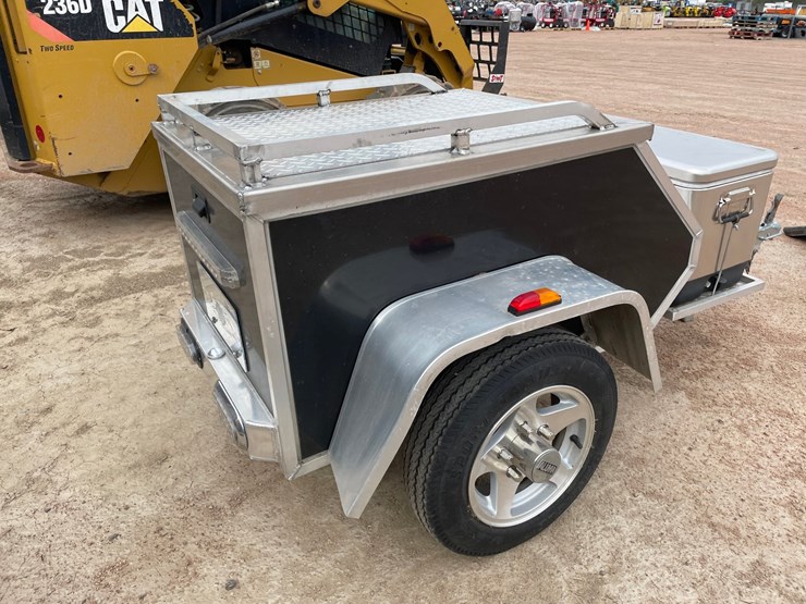 #1589-•-2006-aluma-ltd-motorcycle-storage-trailer-image-3