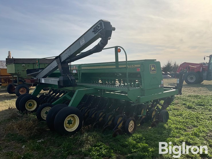 john-deere-750-image-5