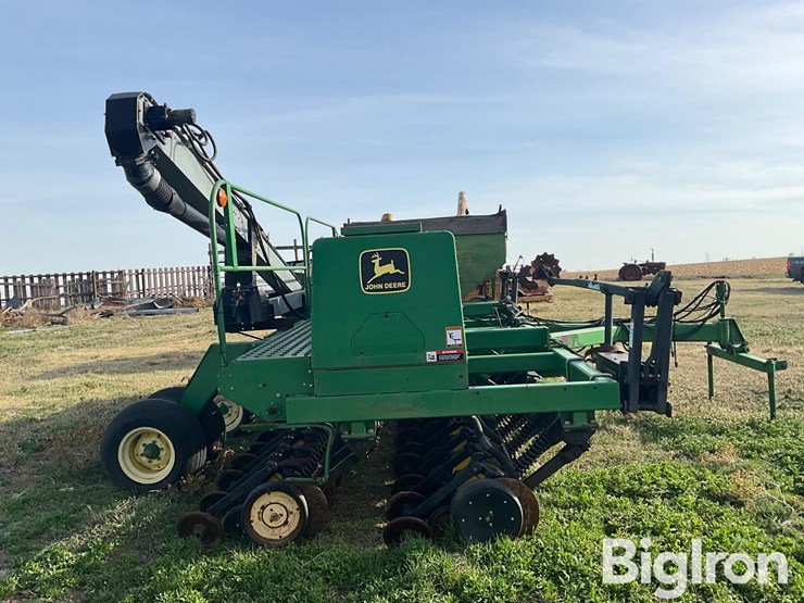 john-deere-750-image-4