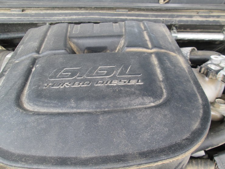 2011-chevrolet-2500hd-image-24