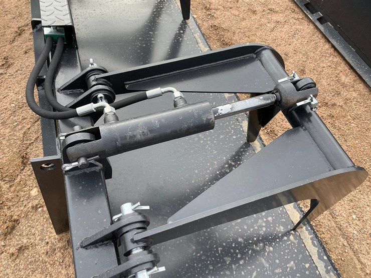 #4128-•-84"-jct-smooth-edge-grapple-bucket-image-6