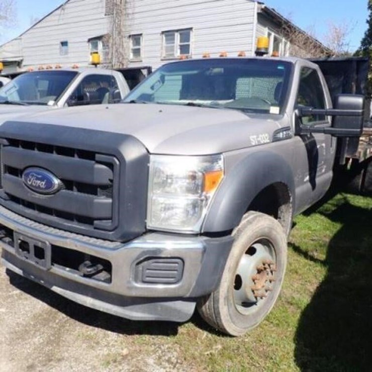 2014 FORD F550 XL
