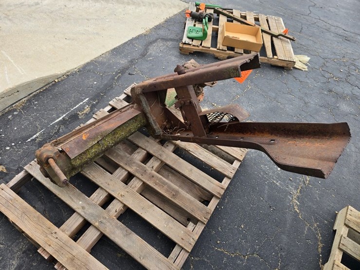 john-deere-model-b-image-4