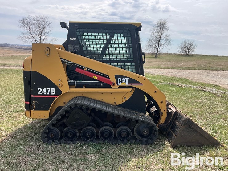 2005-caterpillar-247b-image-4