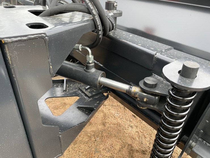 #4127-•-jct-84"-hydraulic-dozer-blade-image-9