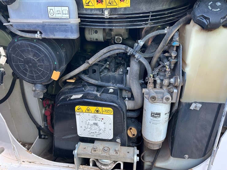 2022-bobcat-t66-image-15