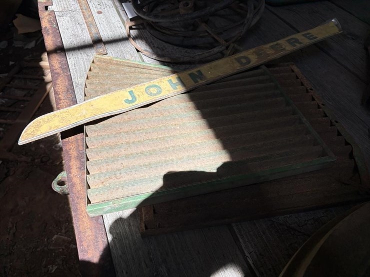 john-deere-side-shields-image-4