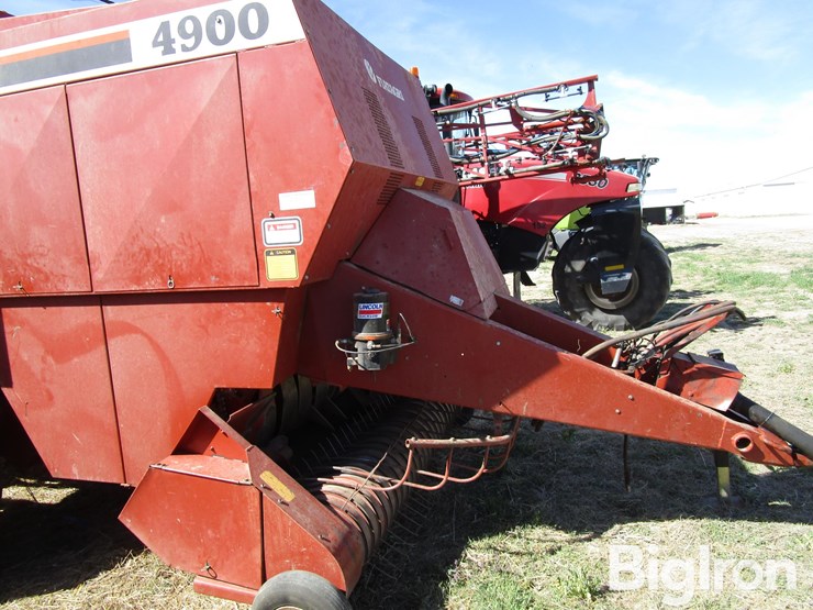 1989-hesston-4900-image-4