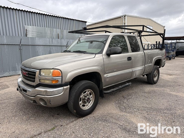 2003-gmc-sierra-2500-image-1