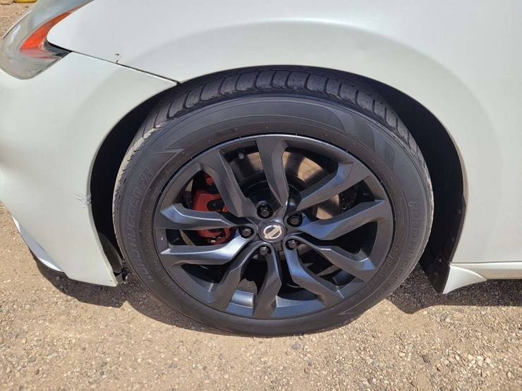 2016-nissan-370z-coupe-2d-image-9