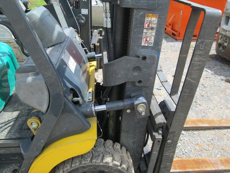 2005-komatsu-fg25st-14-image-9