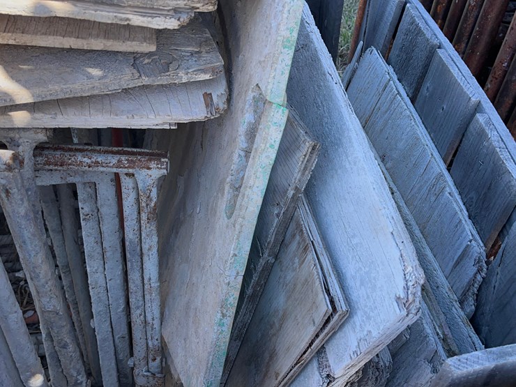bucket-stands-image-4
