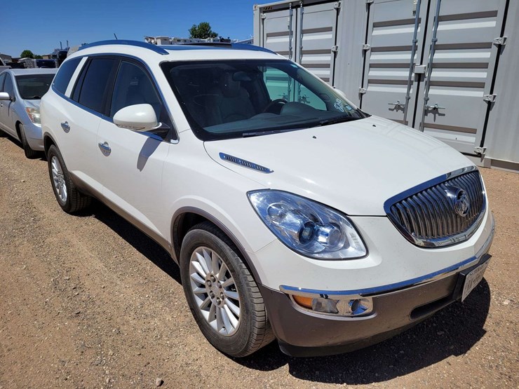 2009-buick-enclave-cxl-image-2