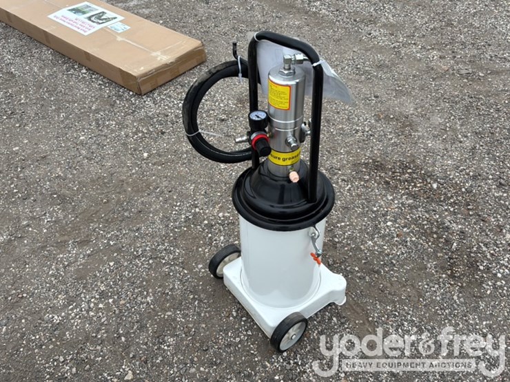 unused-high-pressure-air-operated-grease-pump-image-5