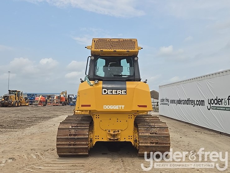 2019-deere-700k-lgp-image-4