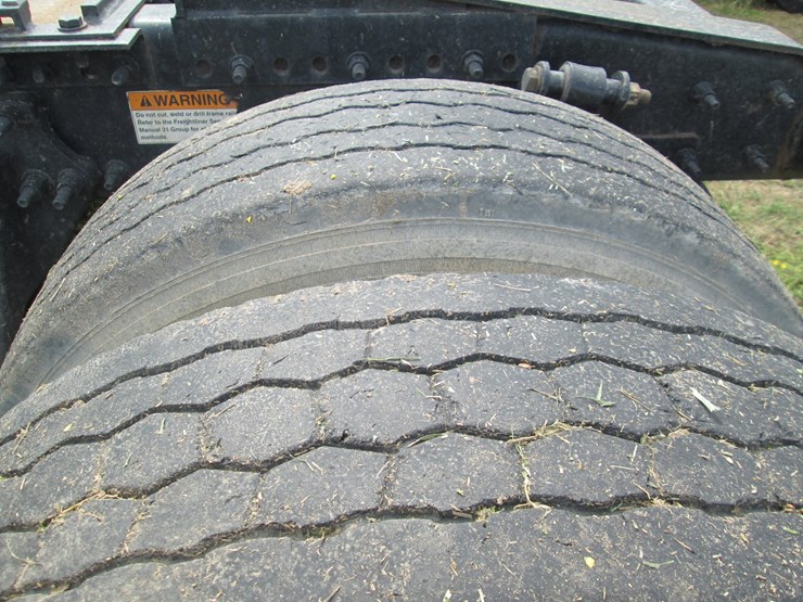 2016-freightliner-cascadia-113-image-5