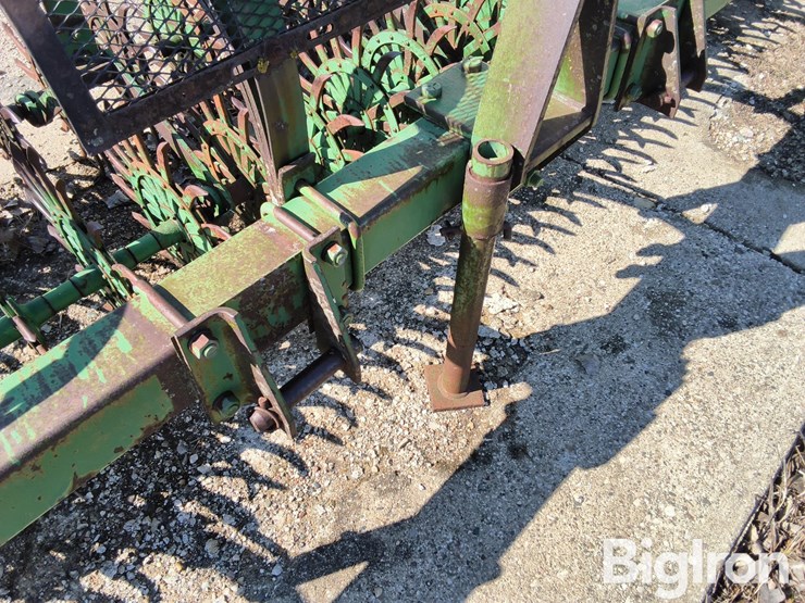 john-deere-414-image-16