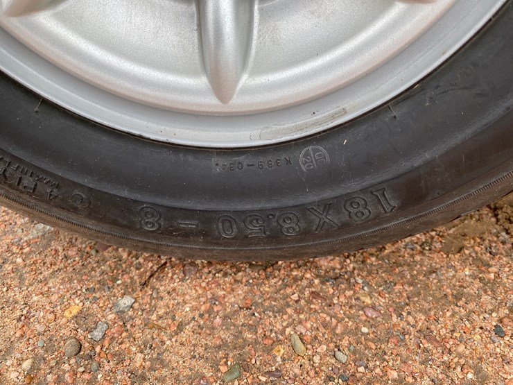 #1581-•-club-car-electric-golf-cart-with-charger-image-12