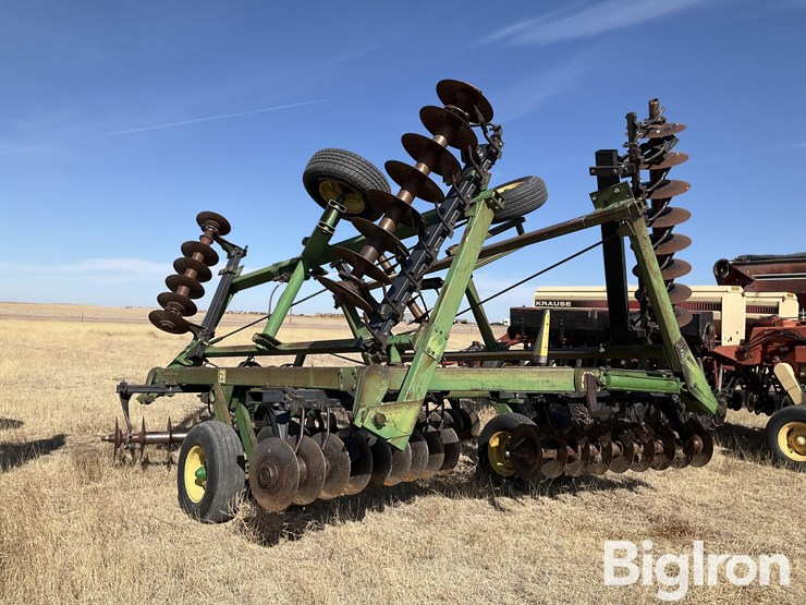 john-deere-331-image-7
