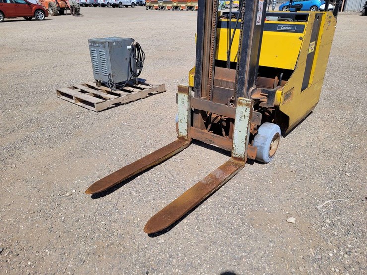 yale-type-e-forklift-image-2