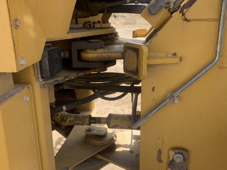 2008-caterpillar-924h-image-5