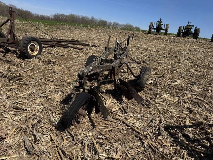 two-bottom-trailer-plow-image-5