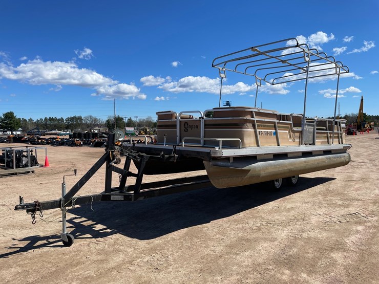 #1574-•-1984-sanpan-816-20'-pontoon-(has-wi-title)-image-1