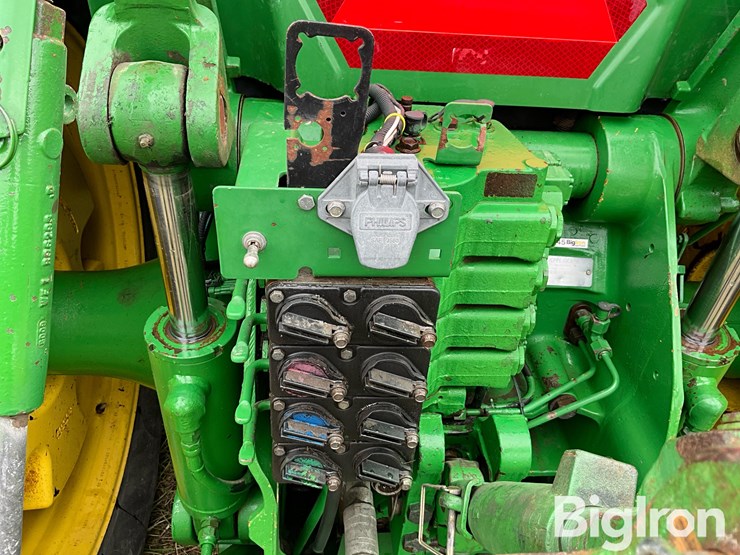 1998-john-deere-8300-image-17