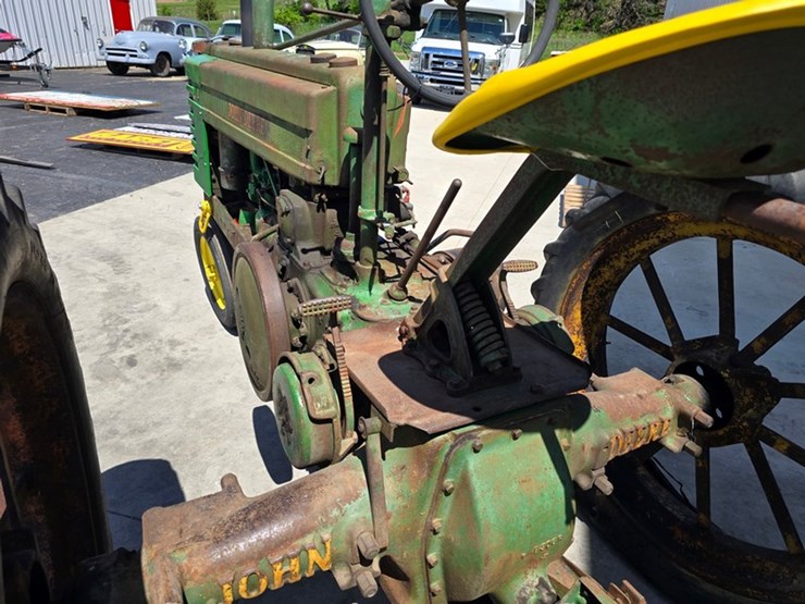 john-deere-model-b-image-23