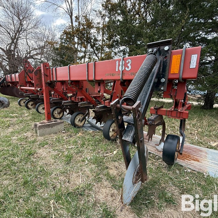 CASE IH 183