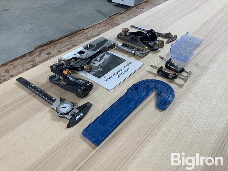 various-hand-tools-image-7