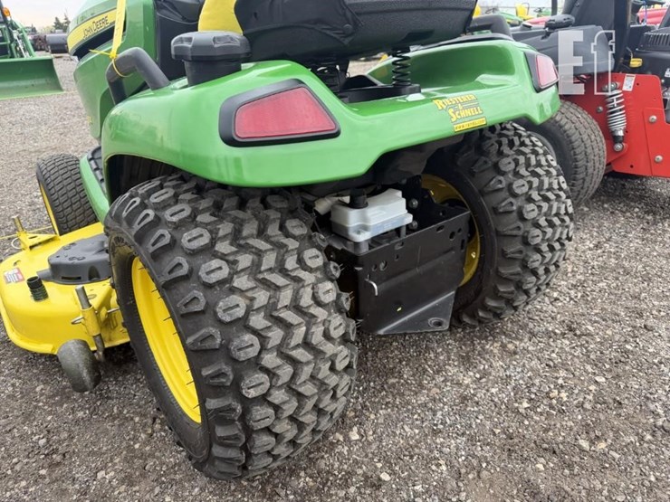 2021-john-deere-x590-image-5