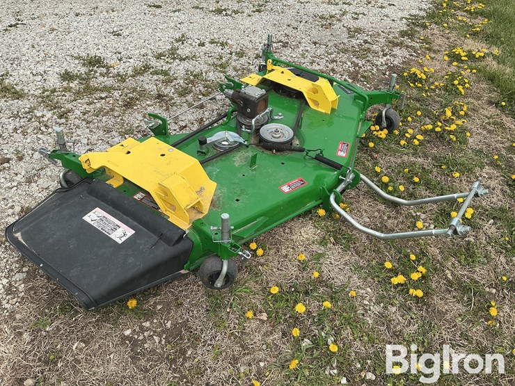 2017-john-deere-60d-image-3